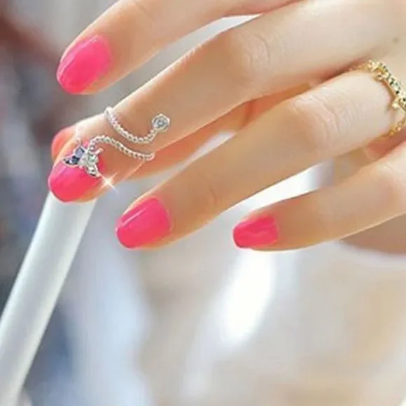 Crystal Embelleshed Butterfly Twist Ring - Picture 1 of 3